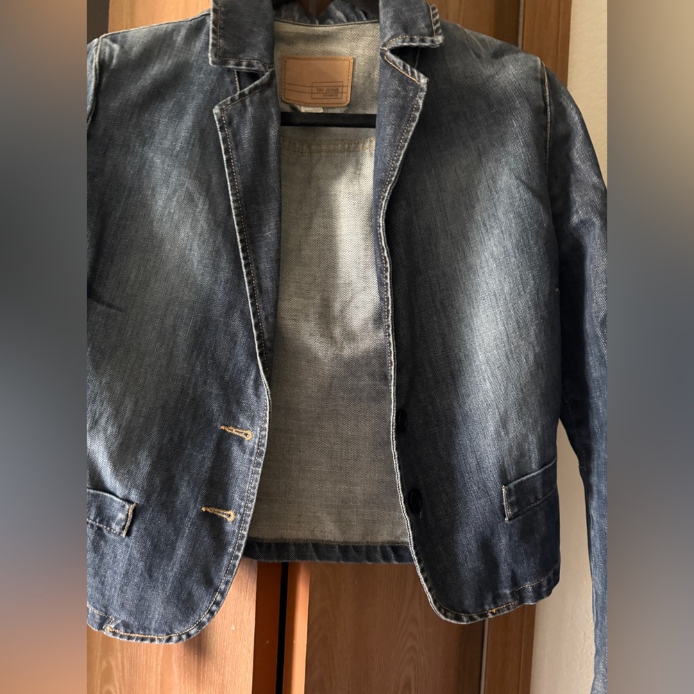 Zara Blue Jean Jacket Cropped Style